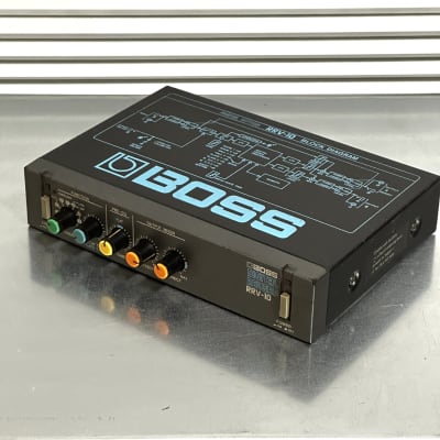 BOSS RRV-10 デジタルエフェクター ボス エフェクター BOSS RRV-10 デジタルリバーブ（BOSS RRV-10