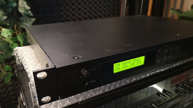 KORG M3R AIシンセサイザー MIDIインターフェース KORG M3R AIシンセサイザー MIDIインターフェース KORG M3R AI