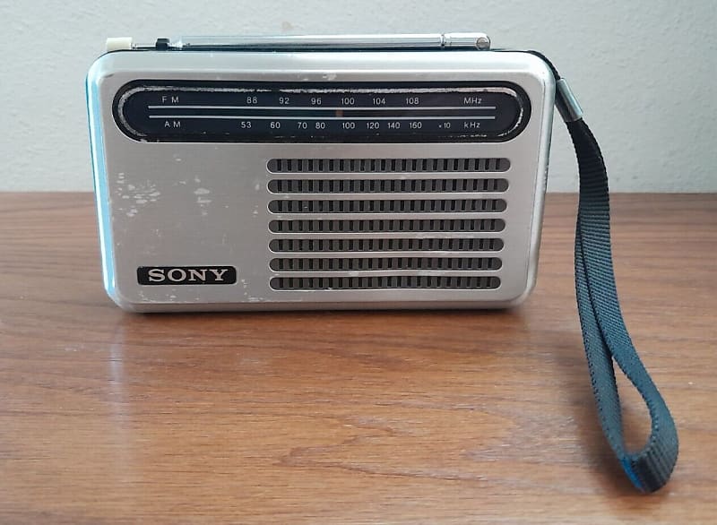 Vintage Sony AM/FM Transistor Radio TFM-6100W TESTED Handheld | Reverb
