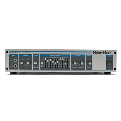 女性に人気！ Hartke HA2500 Bass Head with padded (rack mount) carrying ベース