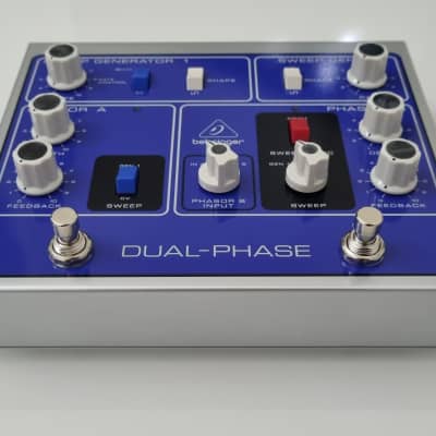 Behringer Bi-Phase 2022 - Blue / White image 6