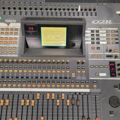 Yamaha O2R Digital Recording Console image 2