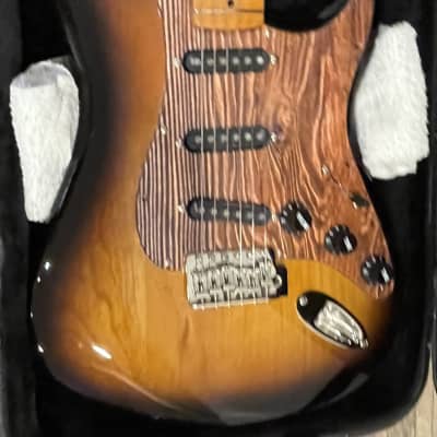 2021 Squier Classic Vibe 50s Stratocaster 2 Tone Sunburst - No Case image 4