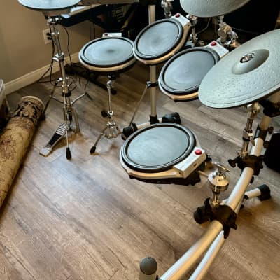 Yamaha DTXTREME IIs Electronic Drum Set