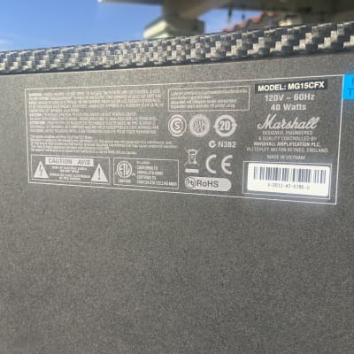 Marshall MG Carbon Fiber MG15CFX 2-Channel 15-Watt 1x8