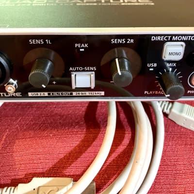 Roland UA-55 Quad-Capture USB 2.0 Audio Interface | Reverb