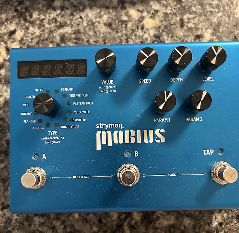 Strymon Mobius