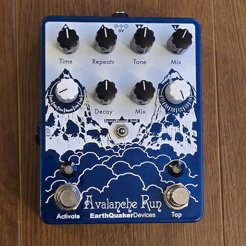 EarthQuaker Devices Avalanche Run Stereo Reverb & Delay with Tap Tempo