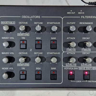 Access Waldorf Microwave Programmer MIDI controller