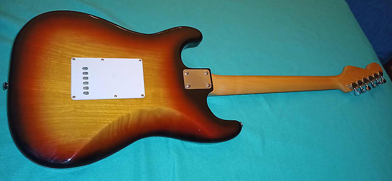 Yamaha Super R'n Roller 400S Stratocaster 1977 Sunburst