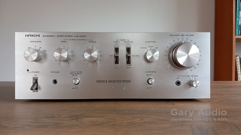 Hitachi HA-250 Stereo Amplifier HA 250 Made in Japan Fully Functional Vintage 1977  			