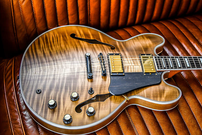 ギター seventy seven guitars EXRUBATO/MAGNOLIA Seventy seven Exrubato Magnolia | Reverb Deutschland