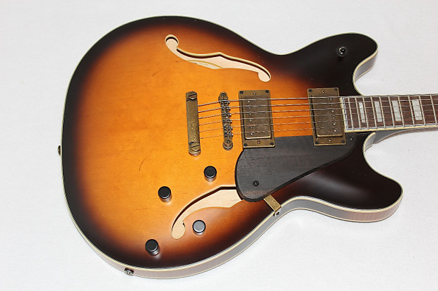 Washburn HB36 Sunburst Semi Hollowbody Electric Guitar w Case