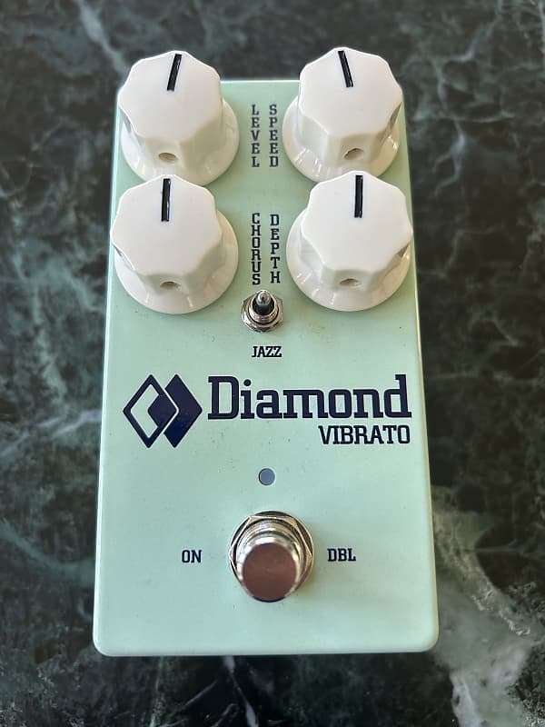 Diamond Vibrato