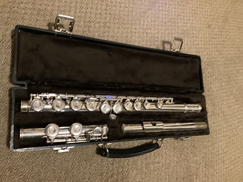 Clean Gemeinhardt 2SP FluteAll New Pads Reverb