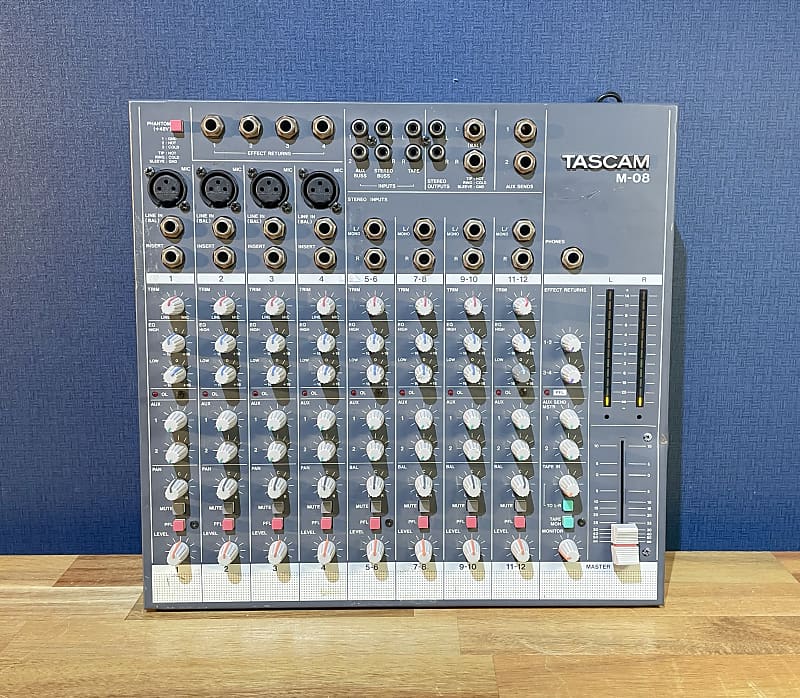 TASCAM M-08 アナログミキサー TASCAM M-08 8 Channel Analog Mixer - Vintage Mixing Console | Reverb