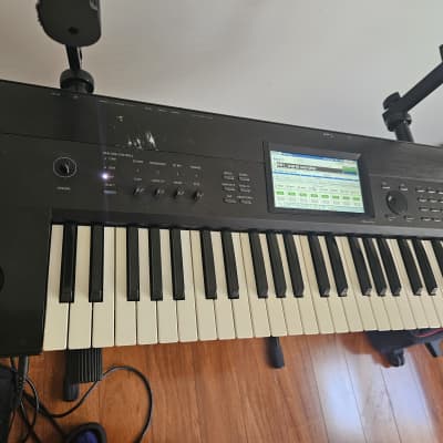 Korg KROME 61-Key Synthesizer Workstation 2010s - Black