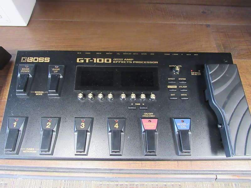 Boss GT 100