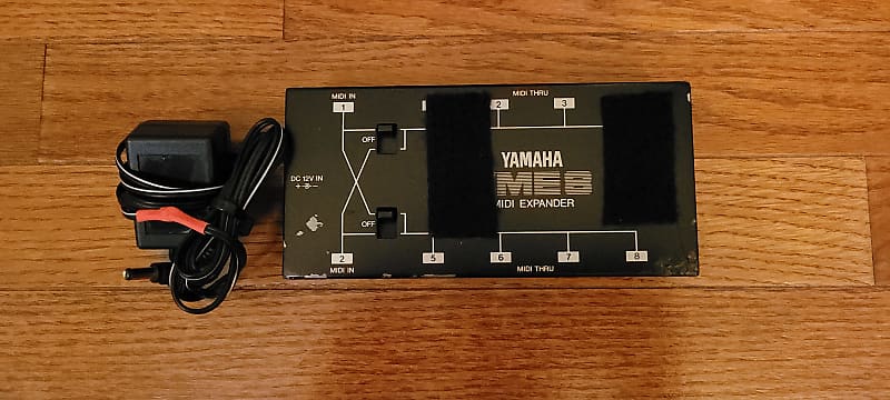 Yamaha YME8 Midi Expander 1 to 8/2 to 4 Thru Box #2