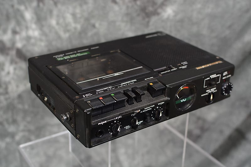 Marantz PMD221 Professional Portable Field Tape Recorder w Reverb