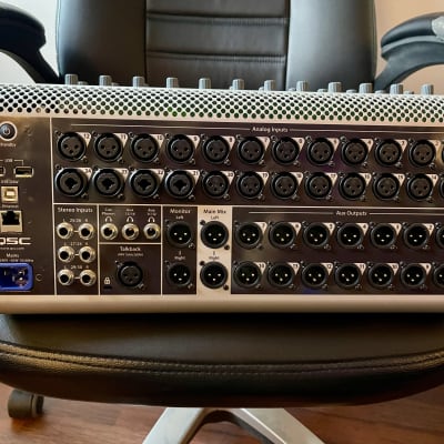 QSC Touchmix 30 Pro image 5