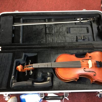 Scherl and Roth 12" Student Viola Outfit image 9