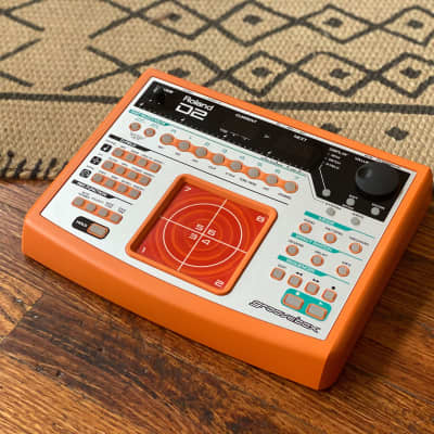 Roland D2 Groovebox