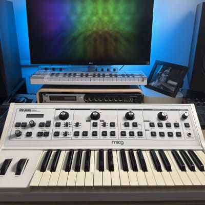Moog Little Phatty Monophonic Analog Synthesizer 2010s - White Limited Edition
