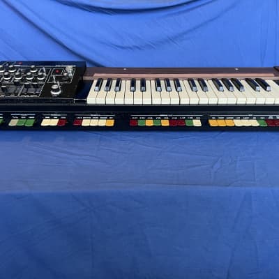 Roland SH-1000 37-Key Synthesizer 1973 - 1978 - Black/Wood