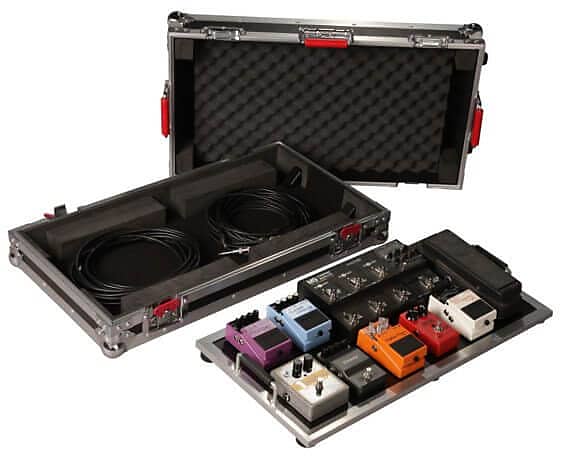 Gator Large tour grade pedal board & flight case for 10-14 pedals. Removable 24"x11" pedal board surface & inline wheels G-TOUR PEDALBOARD-LGW image 1