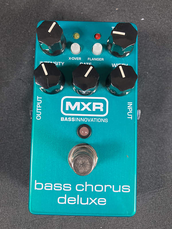 MXR M83 Bass Chorus Deluxe