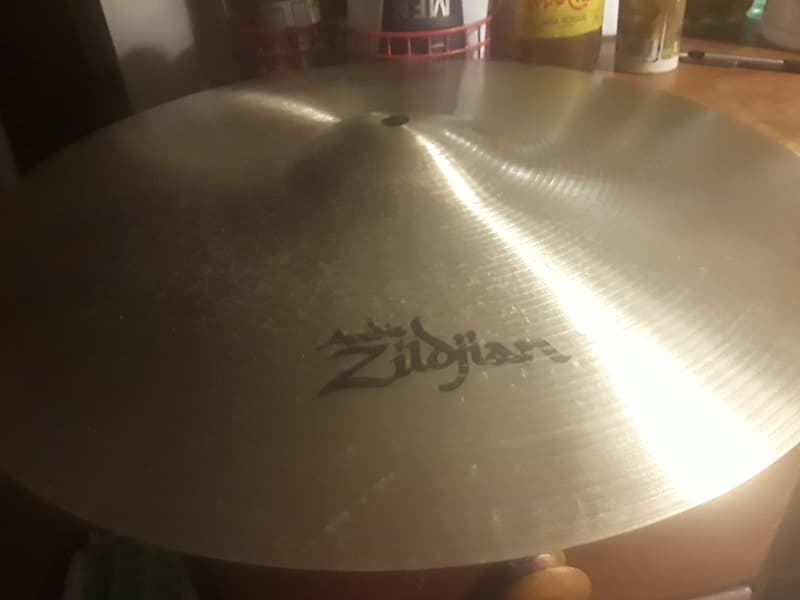 Avedis Zildjian Crash Cymbal 15" 38 Cm. 2019 Traditional image 1