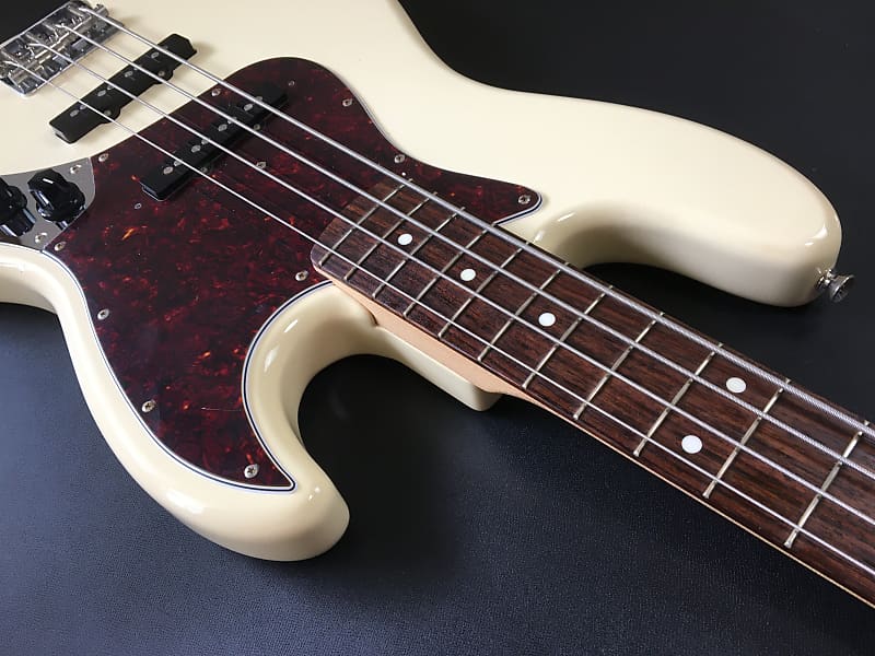 2012 Fender Japan Thinline Jazz Bass VMH | Folkway