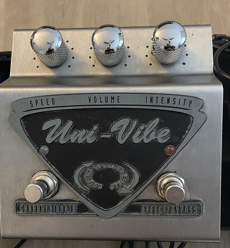 Dunlop UV-1 Uni-Vibe Chorus / Vibrato | Reverb