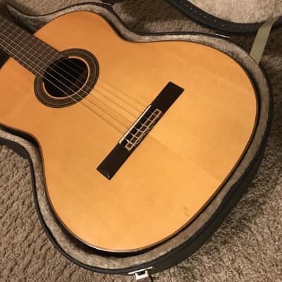 Aria A-50 handcrafted Classical Concert Guitar 1970s in excellent condition with hard case image 4