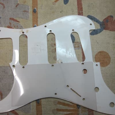 1954 – 1959 Vintage Fender Stratocaster Pickguard with metal shield image 5