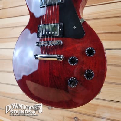 2021 Gibson Les Paul Studio with Gibson Soft Shell Case - Wine Red image 3