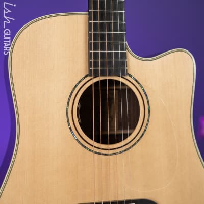 Alvarez Yairi DYM70CE Masterworks Acoustic-Electric Guitar Natural image 4