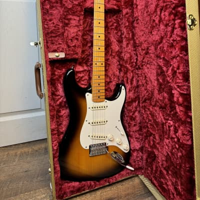 Fender Eric Johnson Stratocaster 2005-2006 - 2 Tone Sunburst image 1