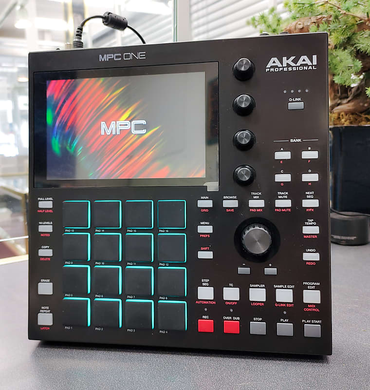 Akai MPC One Standalone MIDI Sequencer | Reverb Canada