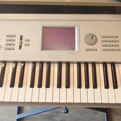 Korg Triton Keyboard Workstation Sampler