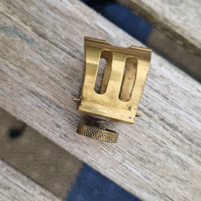 Otto Link Early Babbitt tenor saxophone ligature image 2