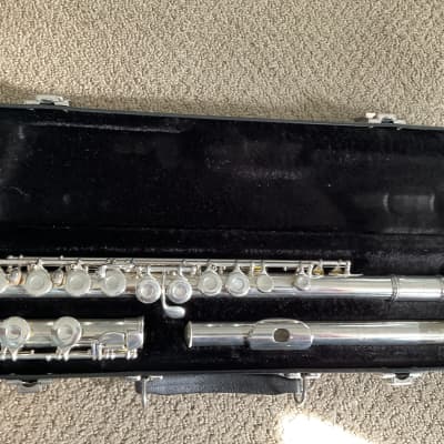 Amazon.com: Gemeinhardt 22SP Silver Flute : Musical Instruments
