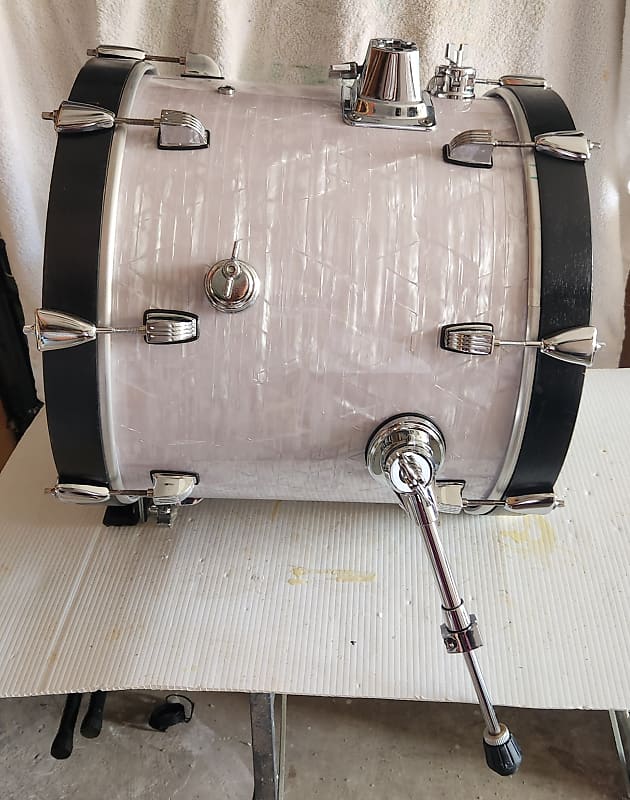 Ludwig Breakbeats Bass Drum Reverb