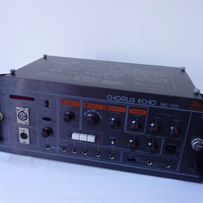 Roland SRE-555 Chorus Echo - Serviced    SRE555