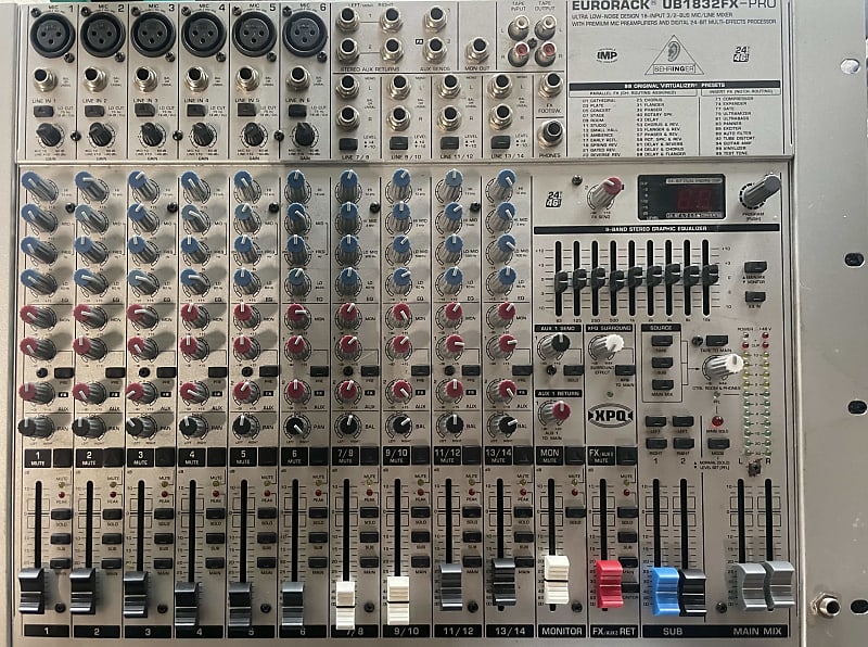 Behringer Eurorack UB1832FX-Pro 18-Input 3/2-Bus Mic / Line Mixer