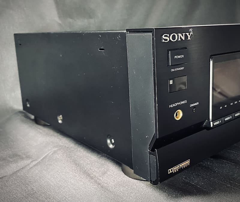 Sony TA-E2000ESD Digital Processing Control Pre-Amplifier w/ RM-P2000 Remote