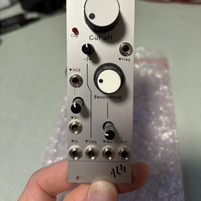 ALM/Busy Circuits ALM018 Mum M8 Low Pass Filter Eurorack Synth Module 2017 - Present - Silver image 1