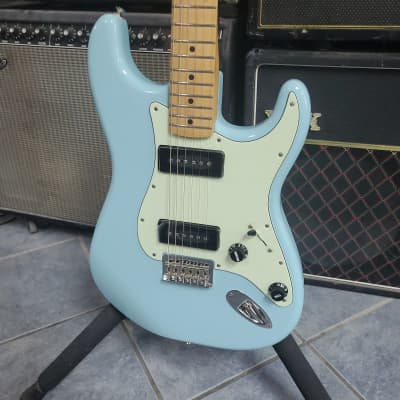 Fender Noventa Stratocaster, Maple Fingerboard, Daphne Blue - Store Demo image 2