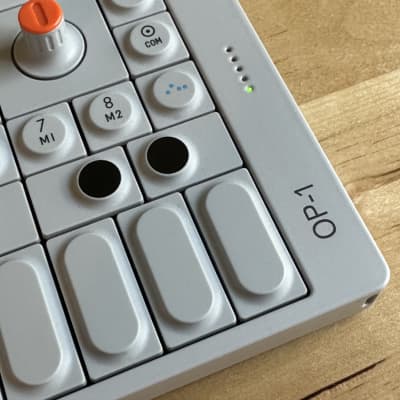 Teenage Engineering OP-1 Portable Synthesizer Workstation 2011 - Present - White image 7